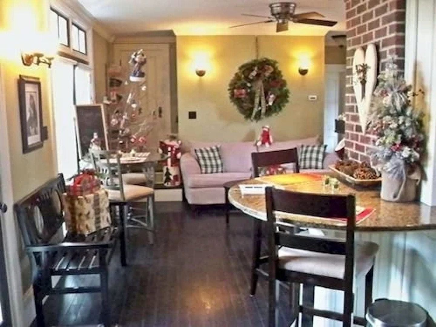 Quartermain House Bed & Breakfast