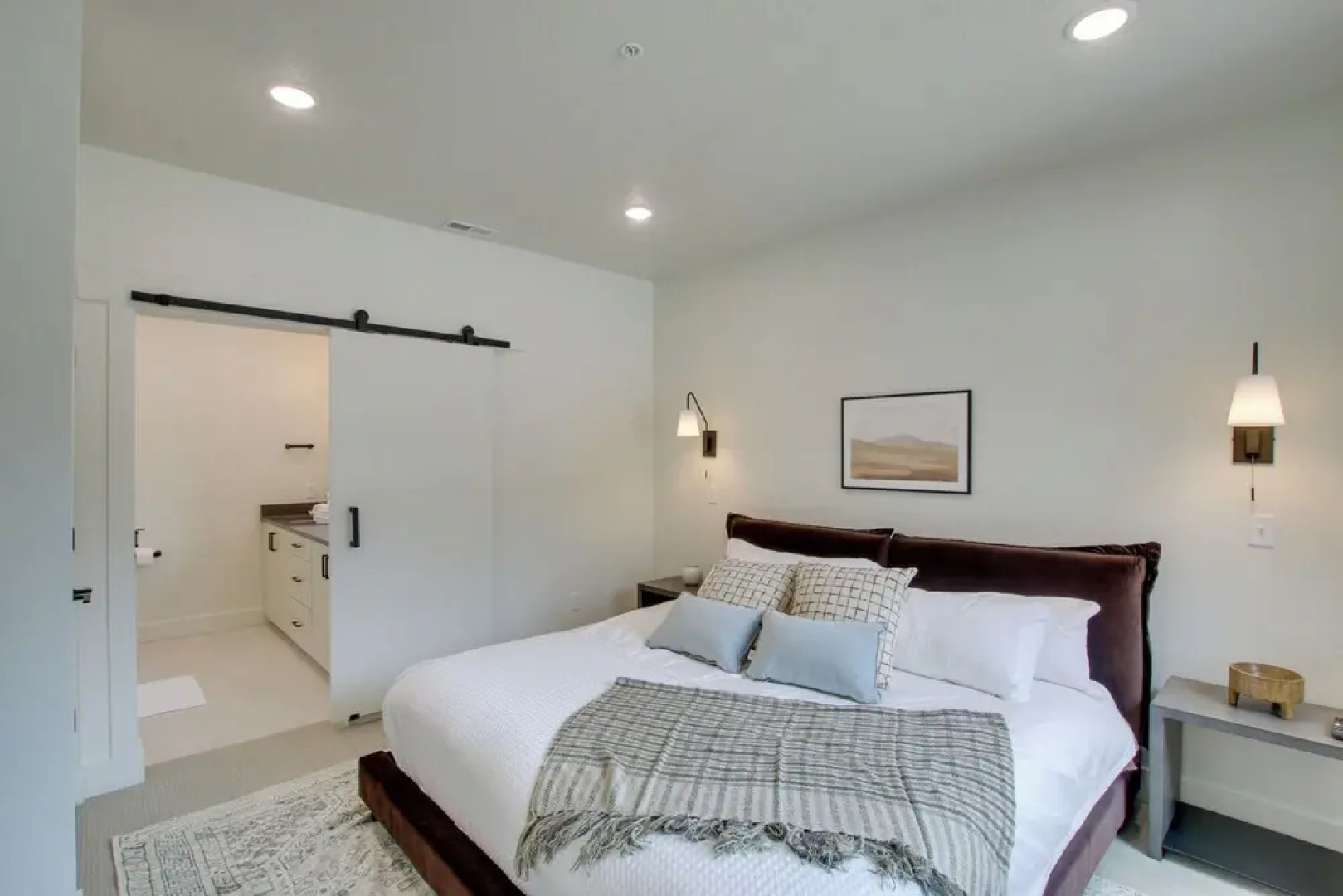 Newly Built Eden Condo w/ Golf Course View!