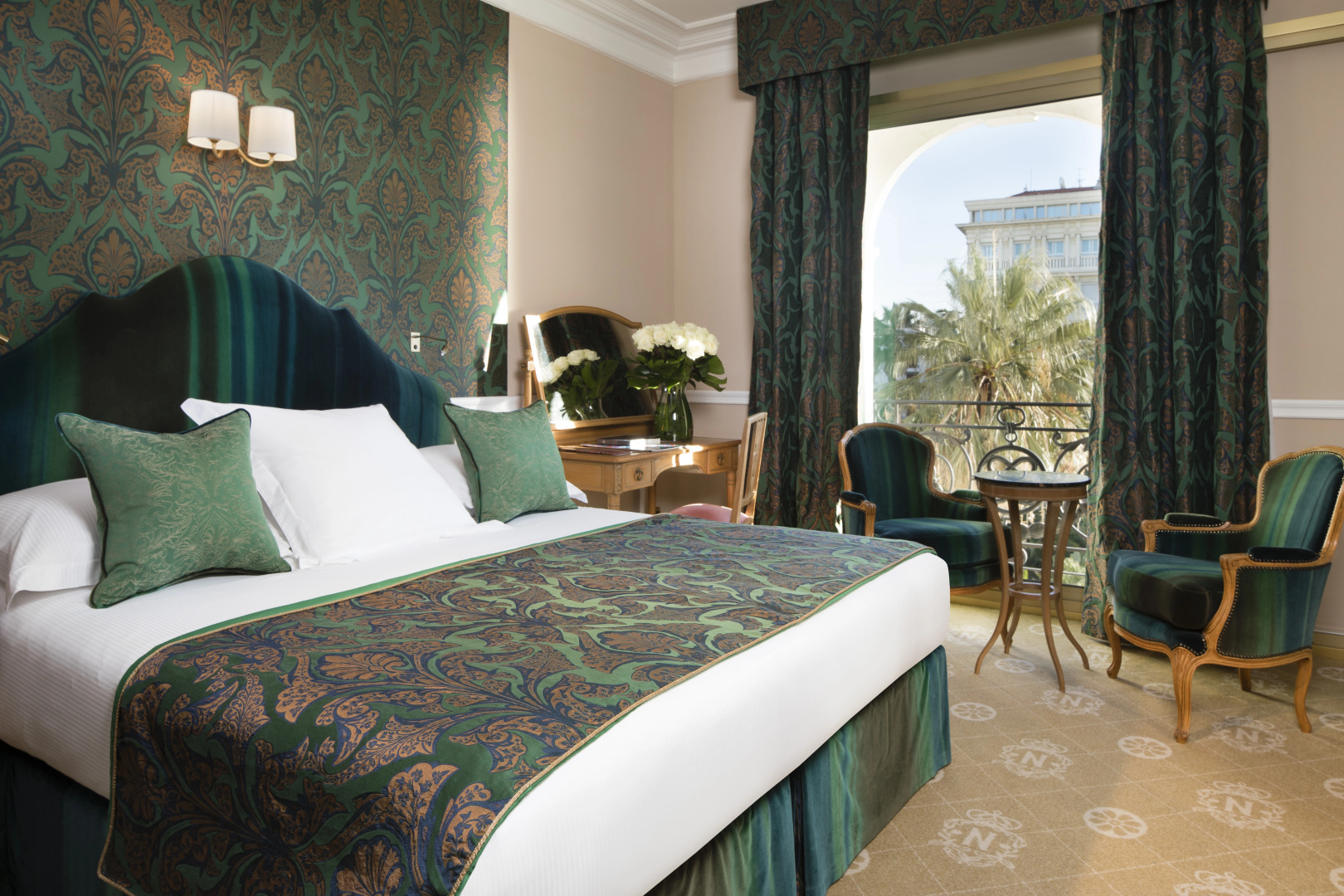 Отель Le Negresco