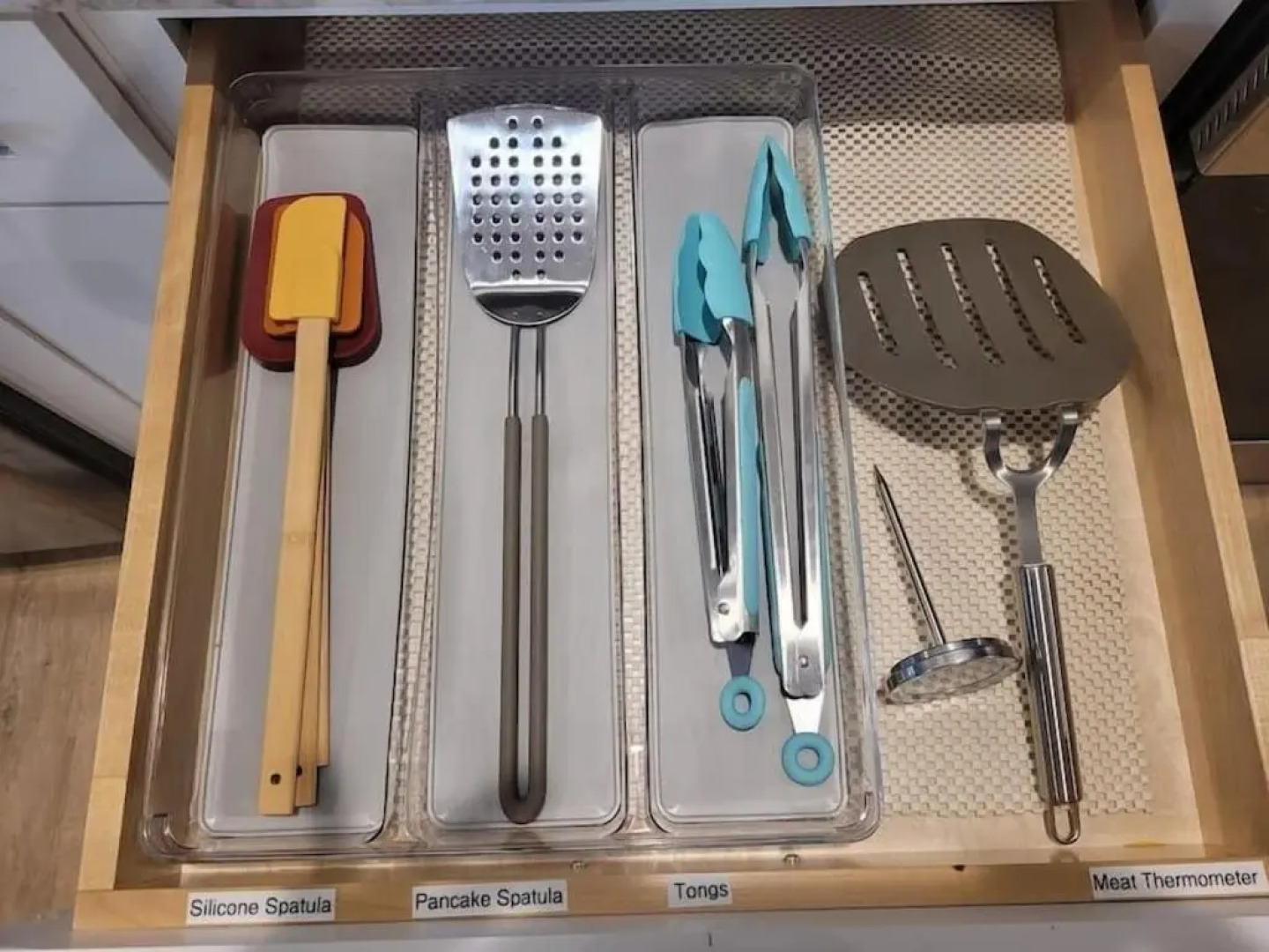 Remodeled 4BR Pool Home / Golf View/Near Beaches