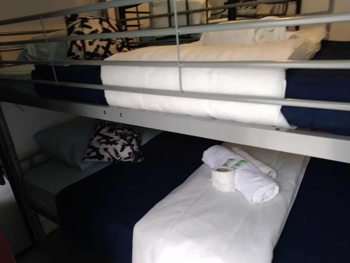 D And N House Hostel