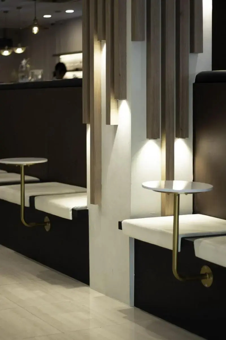 Victoria Hotel, a NuVe Group Collection