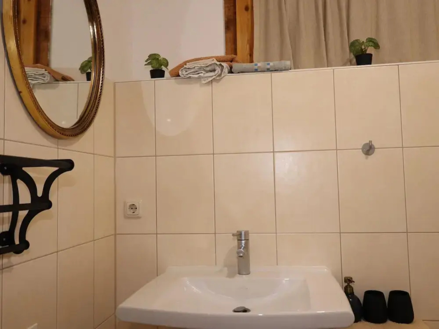 Besondere Ferienwohnung Bibliothek in Buschhagen