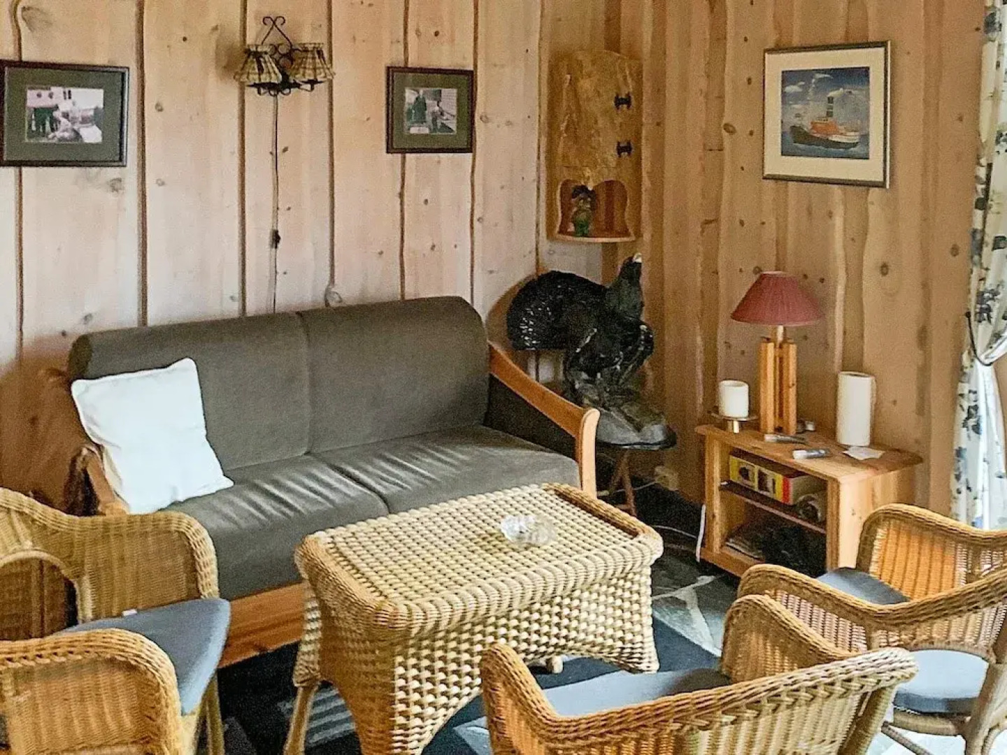 6 Person Holiday Home in Ostereidet