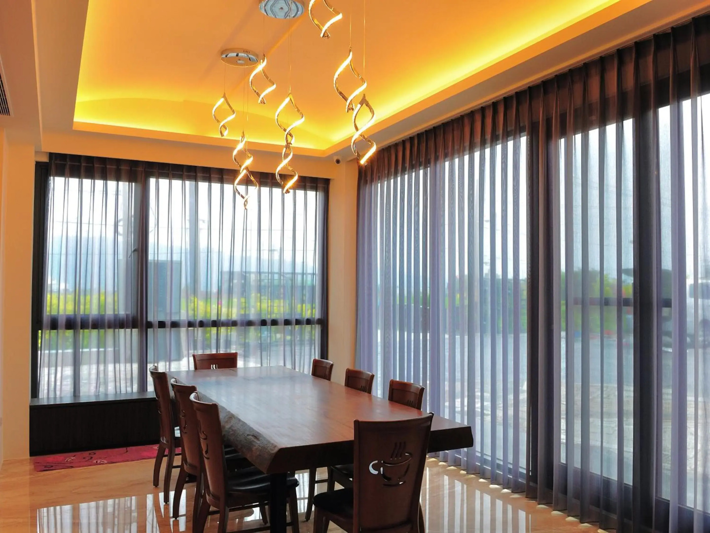 Qian Qian Riverside B&B