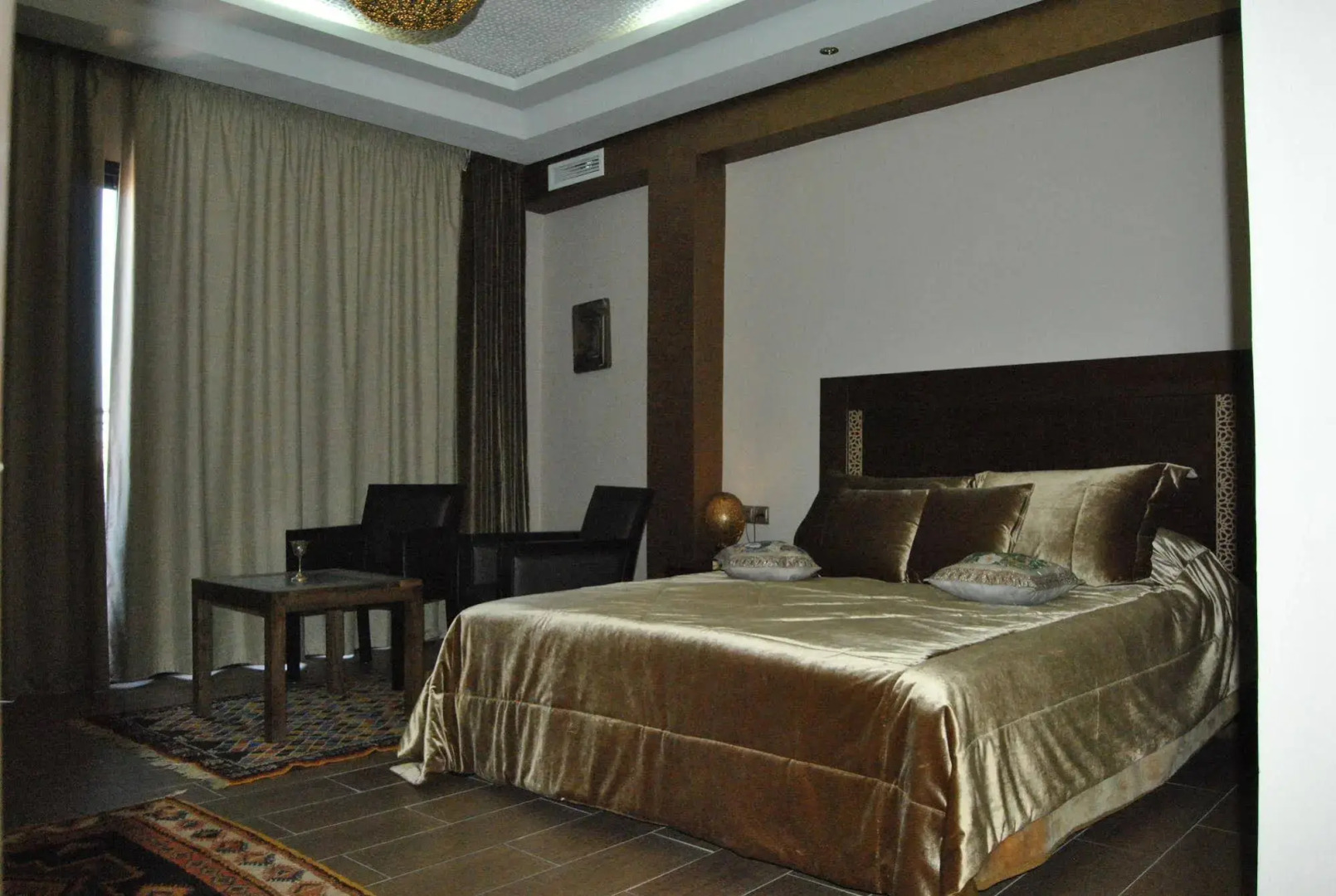 Collier De La Colombe