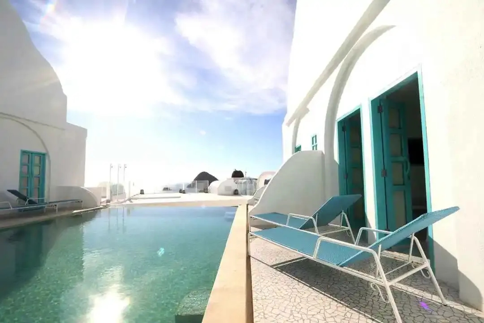 Loccal Collection Hotel