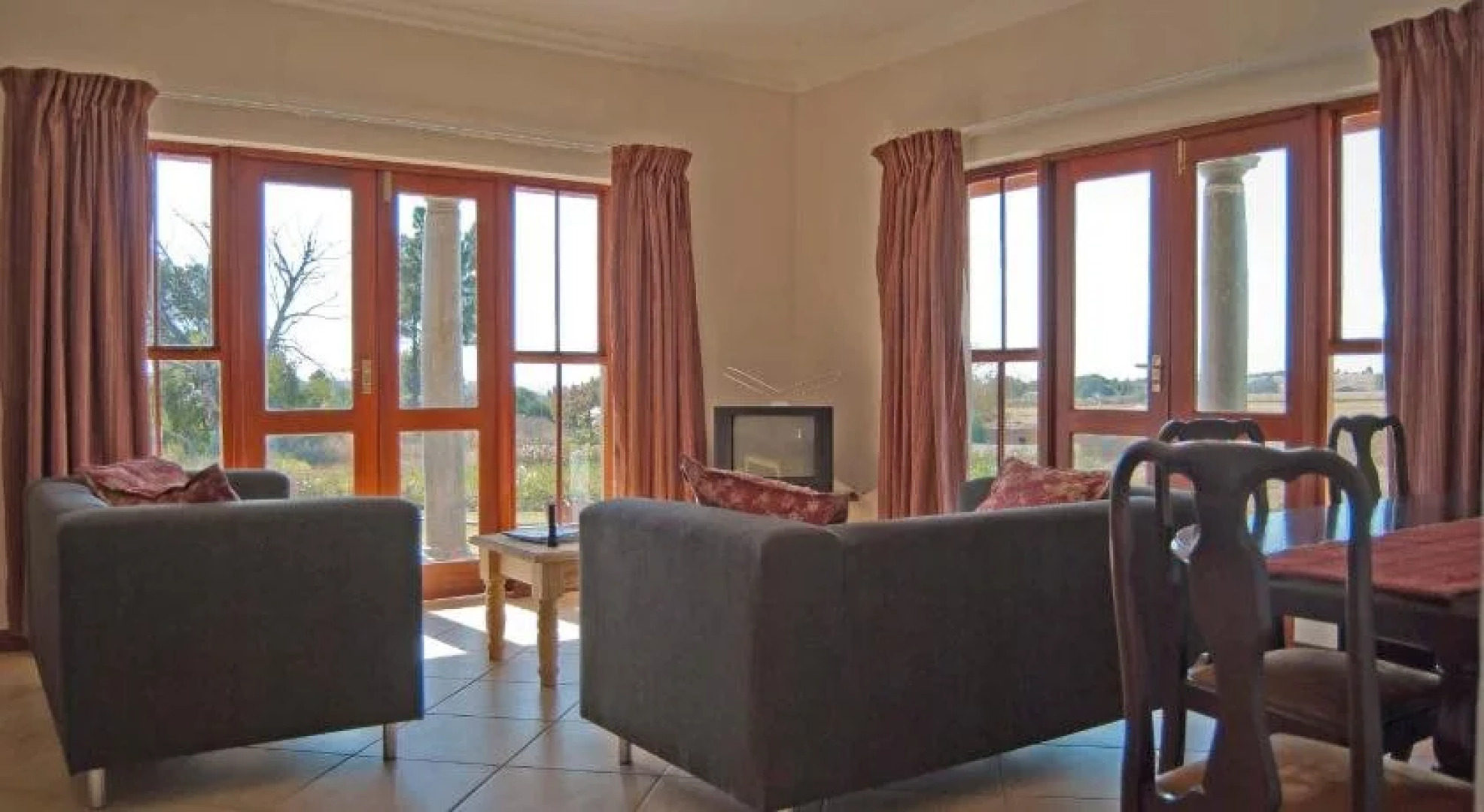 Hartley Manor Guest House