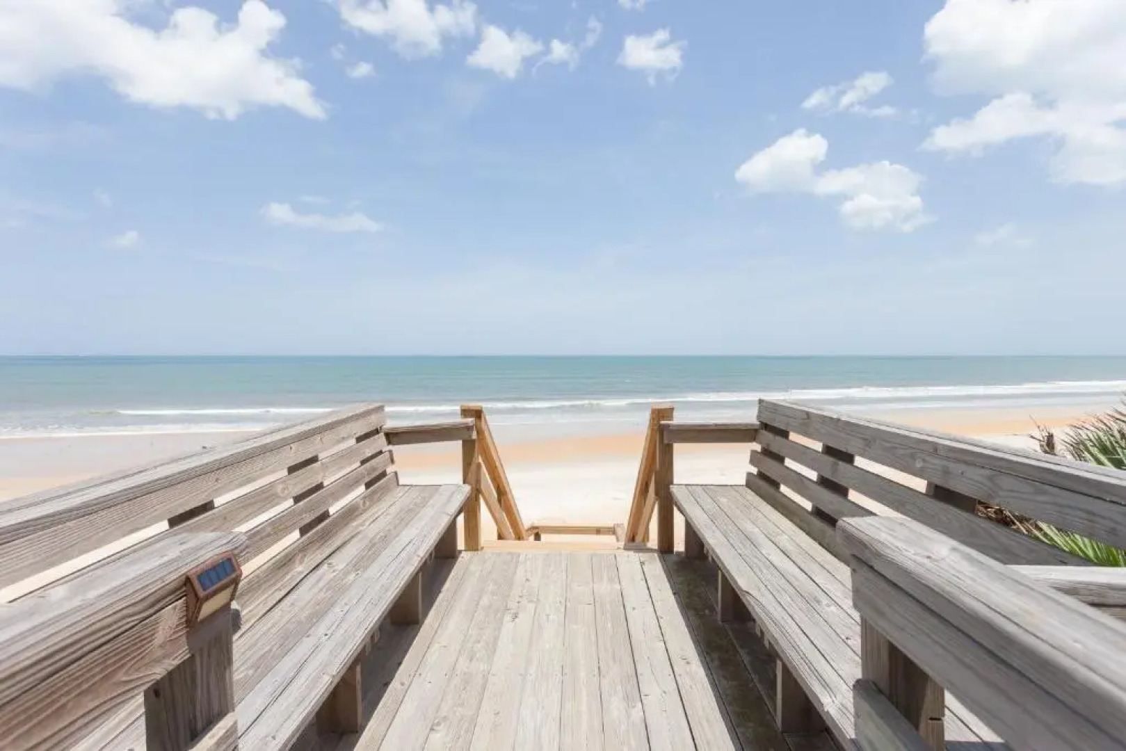 Sea Dancer 210, 2BR, Beach Front, Pool, Wi-Fi, Sleeps 6