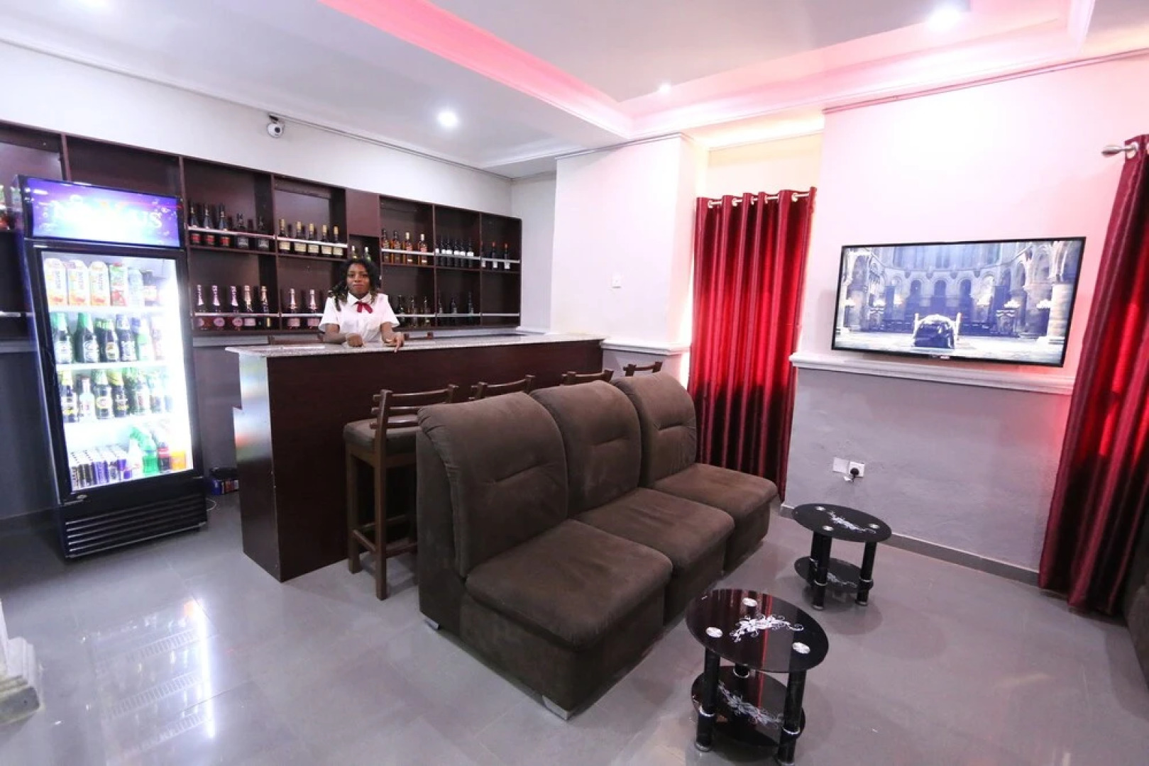 Iyore Grand Hotel & Suites 2