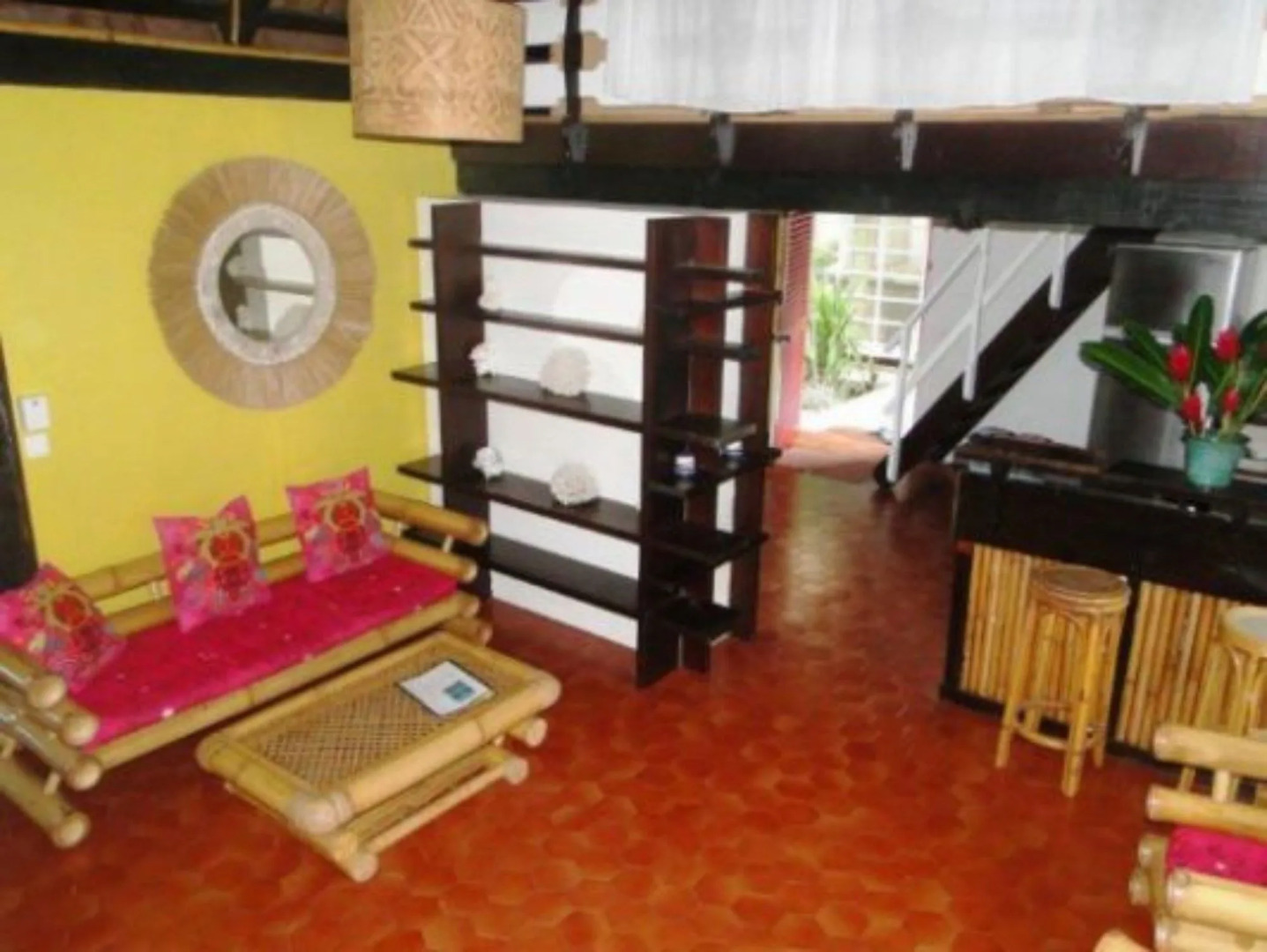 Linareva Moorea Beach Resort