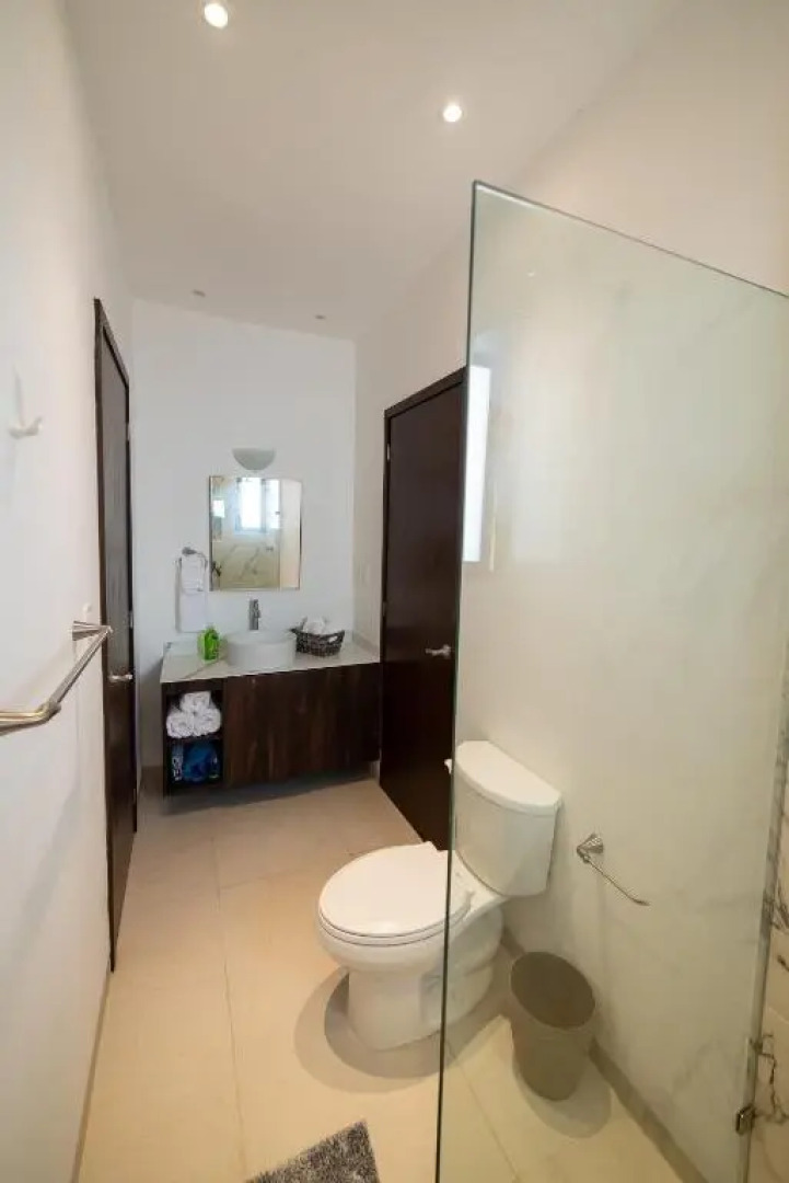 Two Lux BEACHFRONT Penthouses, 2 Jacuzzi, 2 Rooftops, 2 Pools, Gym, Kid's Club, Bar