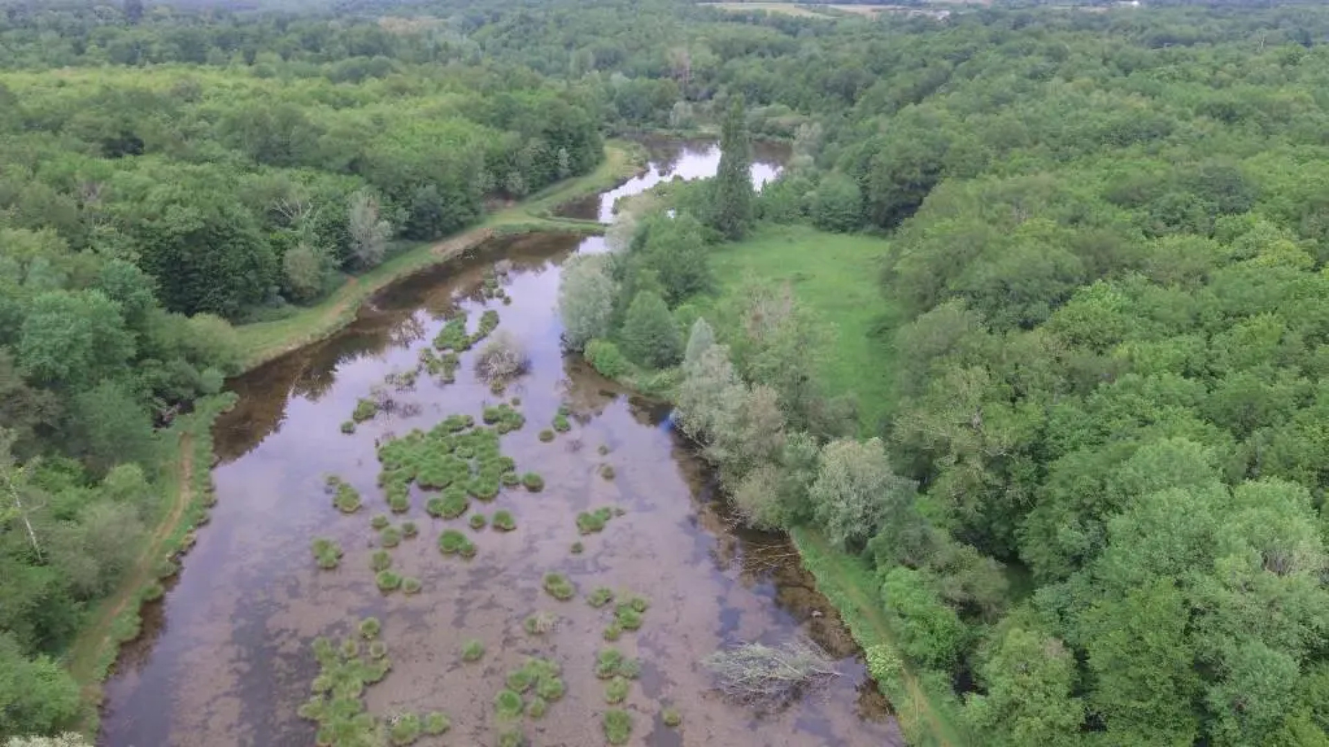 La cabane du pont du Douet