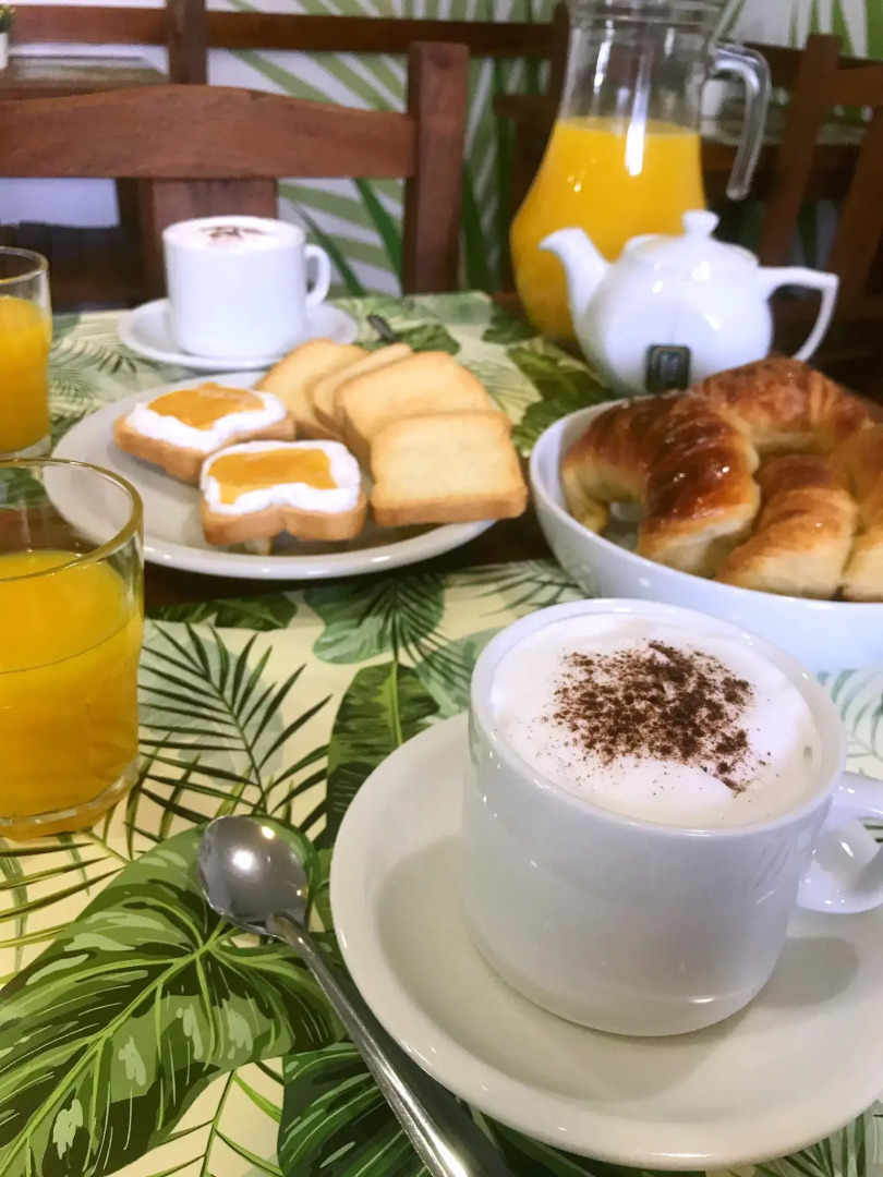 Hotel U.O.E.T.S.Y.L.R.A