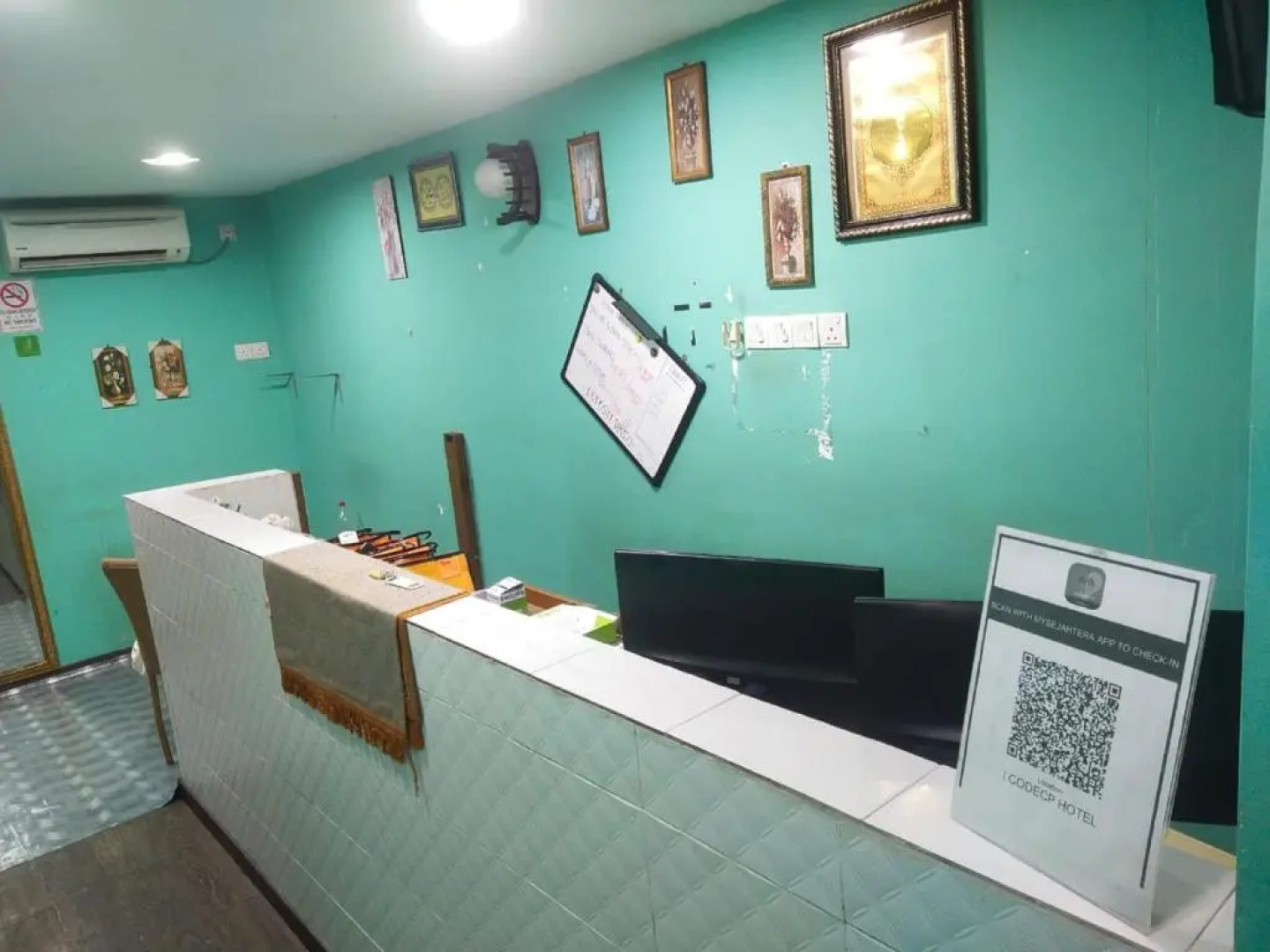 OYO 90742 I-home Hotel