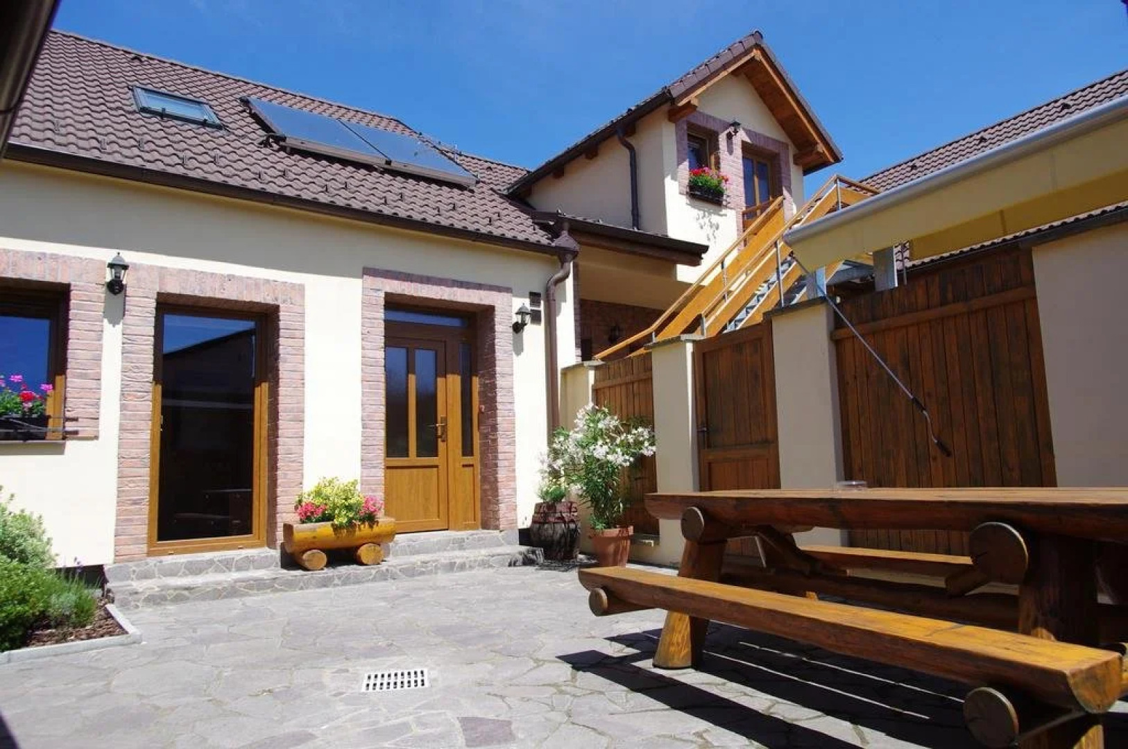 Ubytování a apartmány Sluníčko