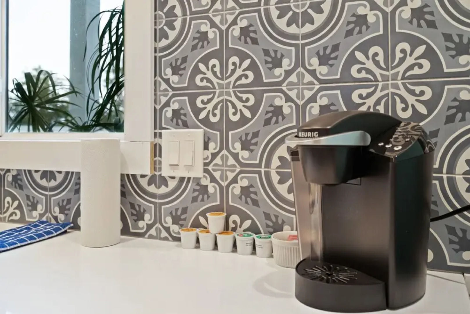 Luxury Home With Firepit Just 1mi to Arrowhead Vineyard