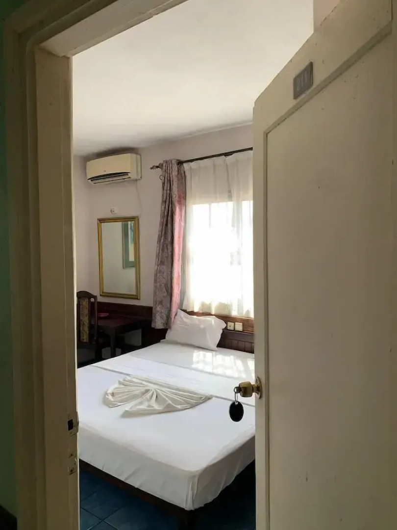 SKY Hotel Bonapriso