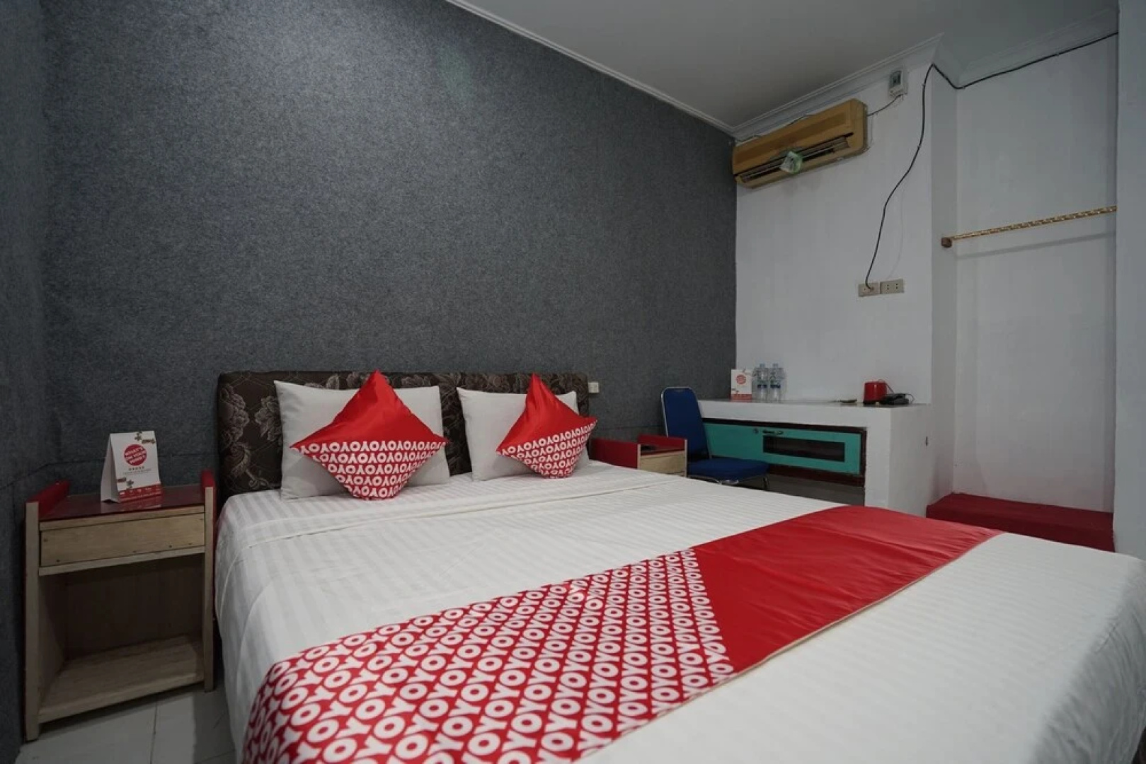 Paris Hotel by OYO Rooms