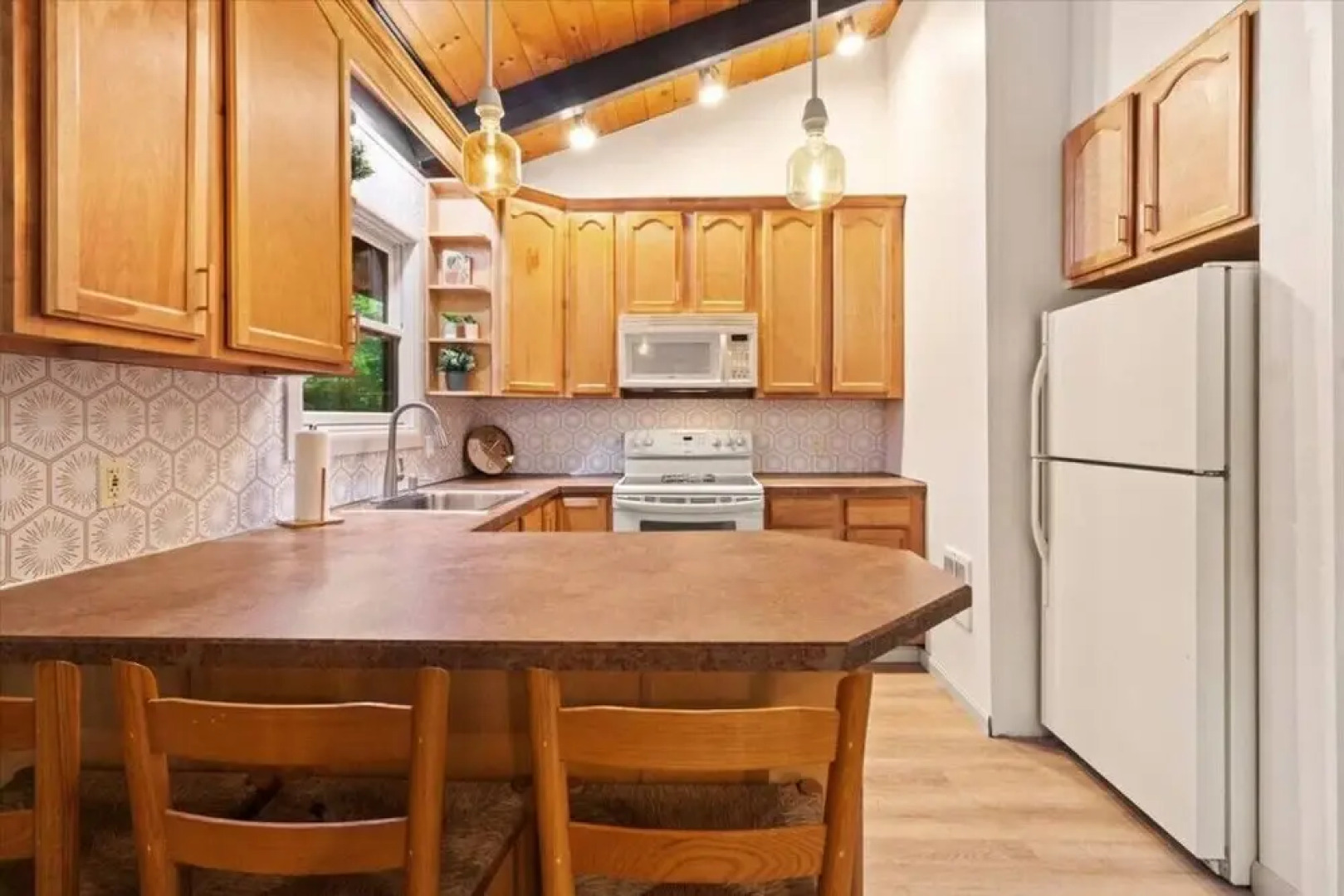 Unique 3Bedroom Poconos Chalet