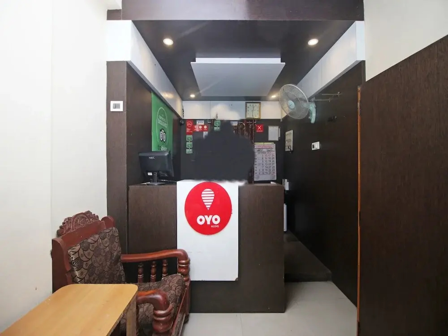 OYO 9632 Hotel Prestige Residency