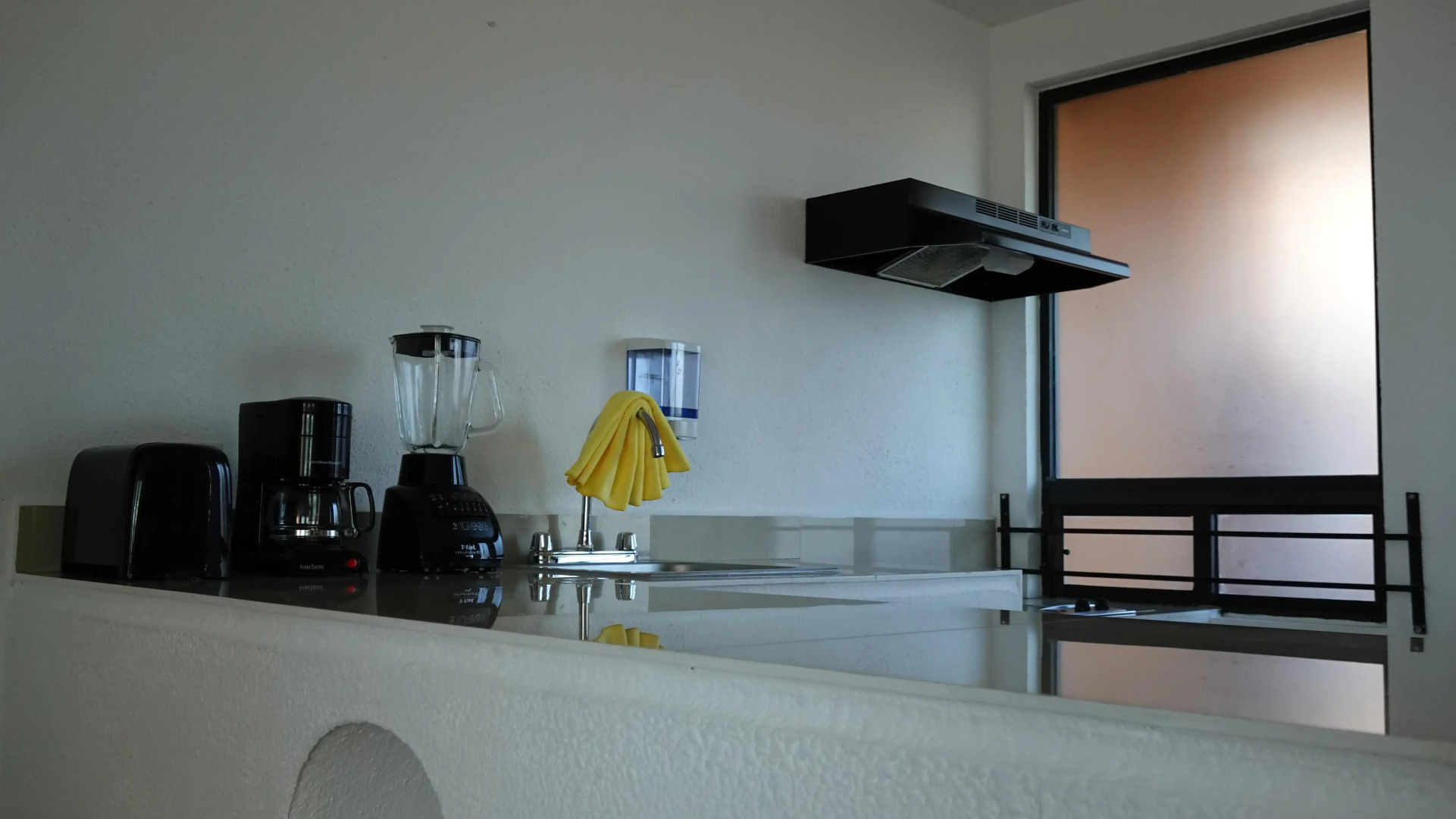 Sunrock Hotel and Suites