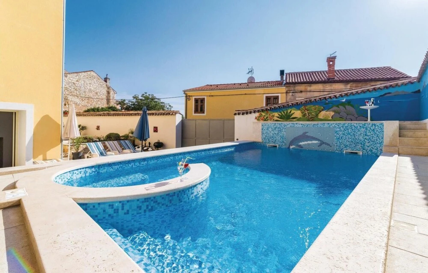 Awesome Home in Vodnjan With Wifi and 6 Bedrooms