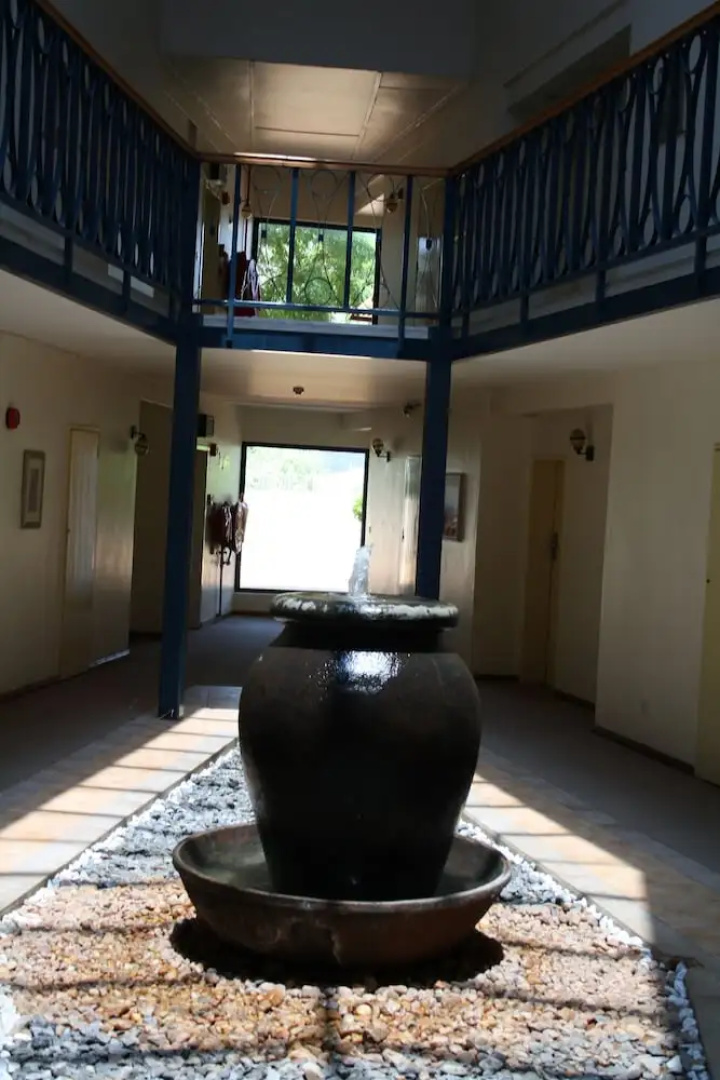 Cresta Botsalo Hotel