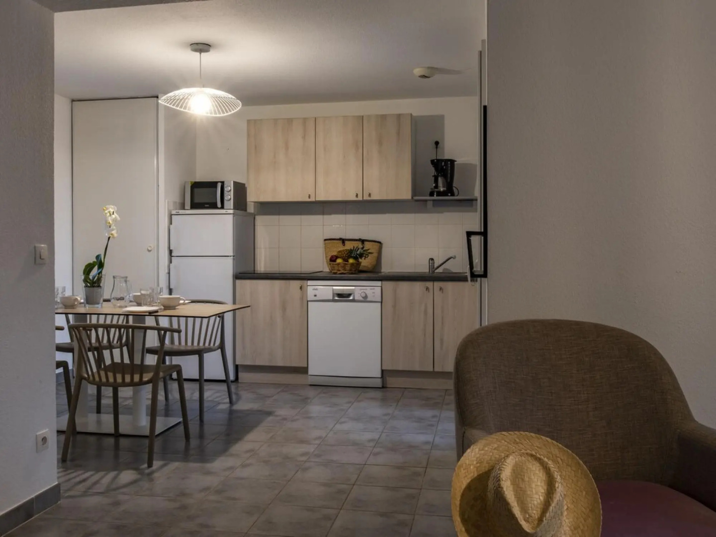 Holiday home in Mediterranean style with air con and bubble bath