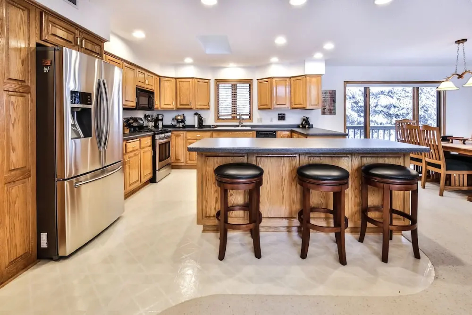 WhiteWoods Cove - 4 Br Home