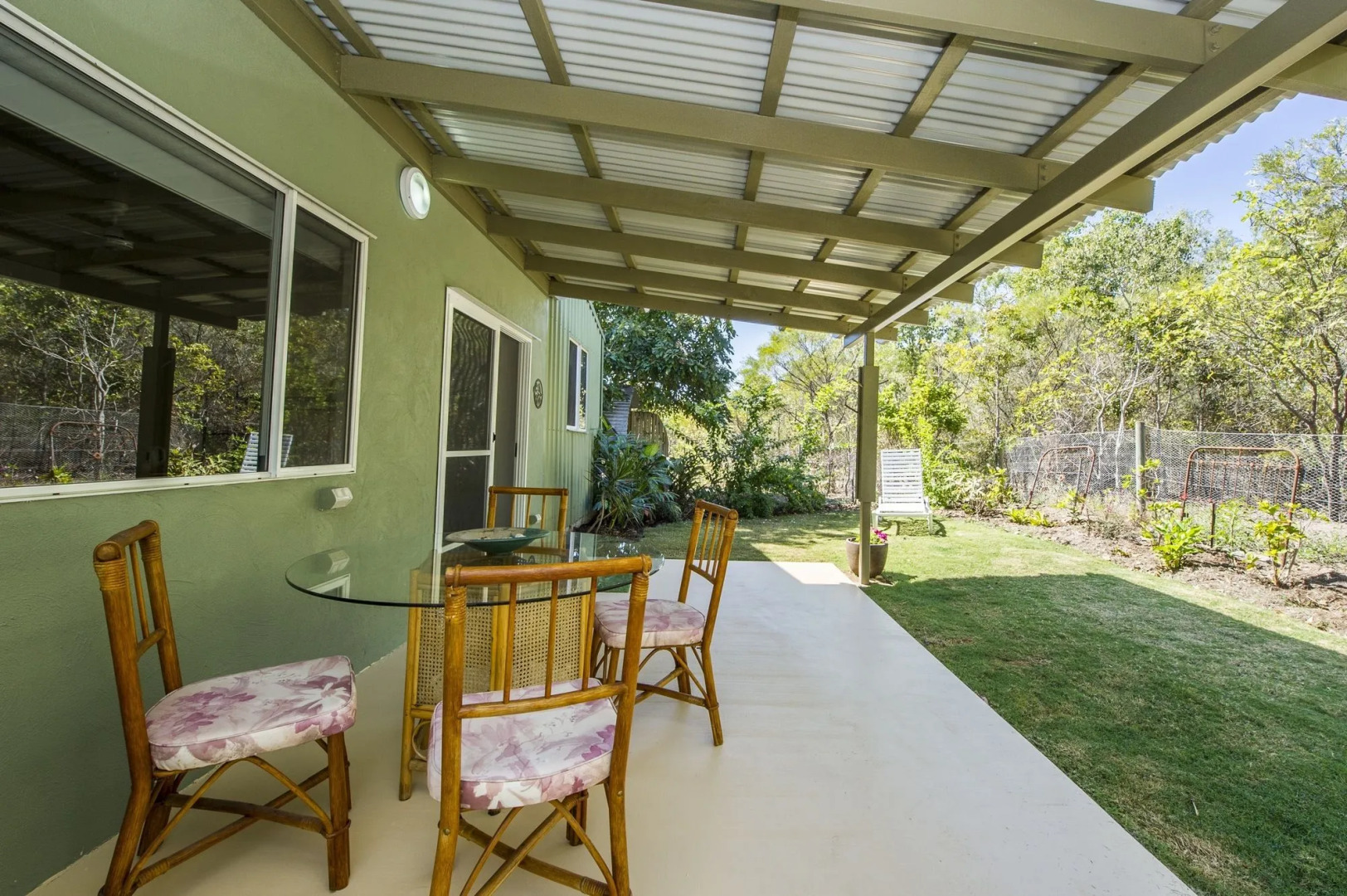 Magnetic Island Bed And Breakfast