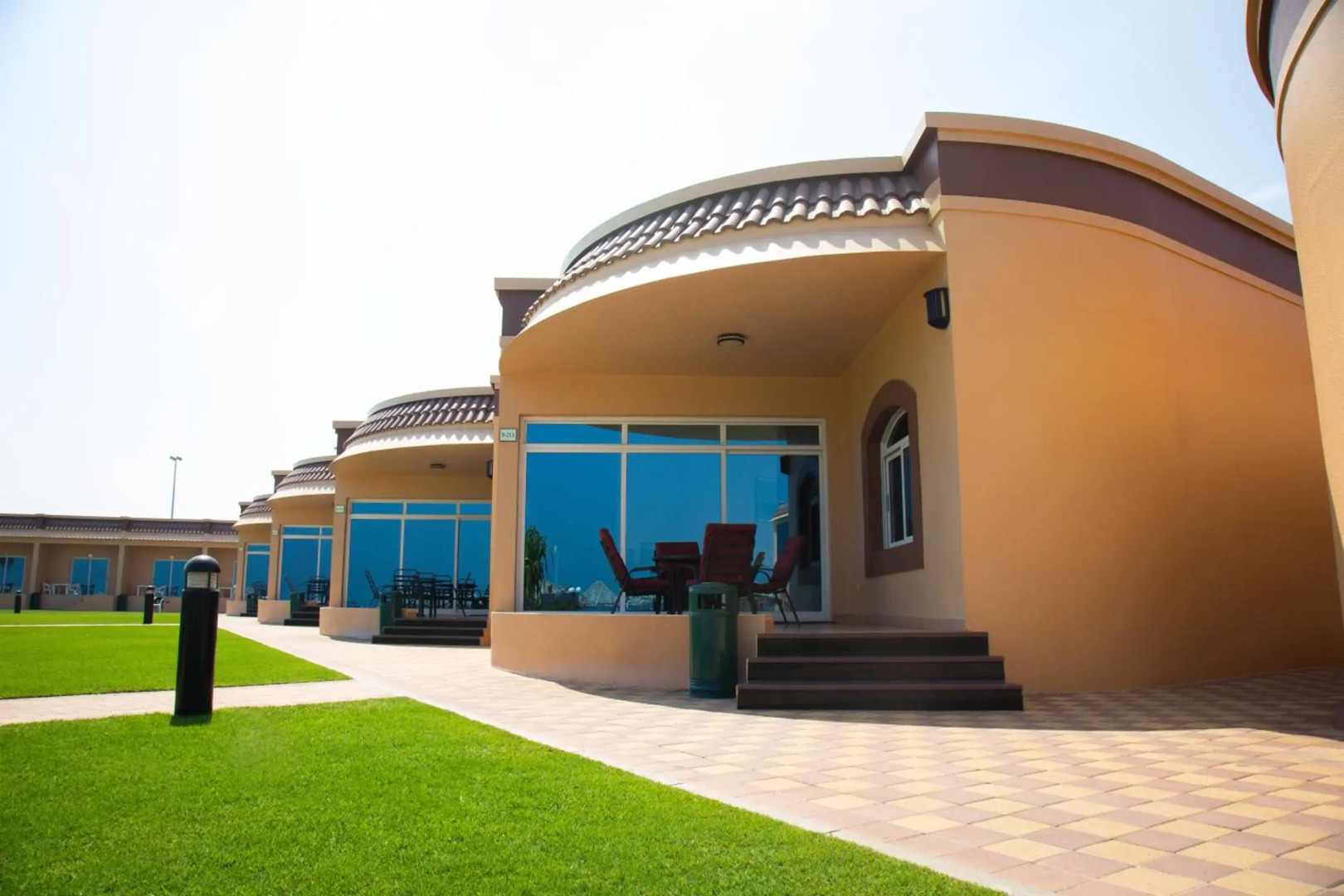 Royal Beach Hotel & Resort