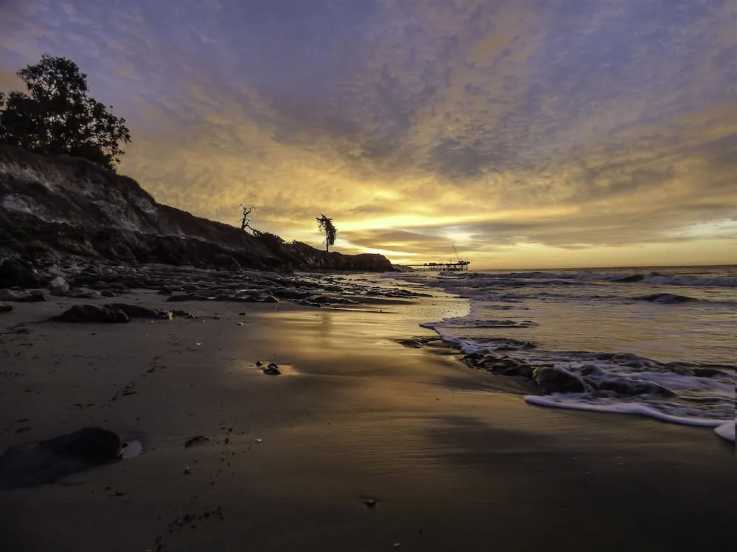 2BR Breezy Summerland Home by RedAwning