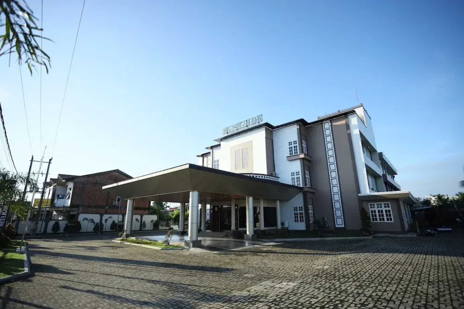 Parkside Meuligoe Hotel