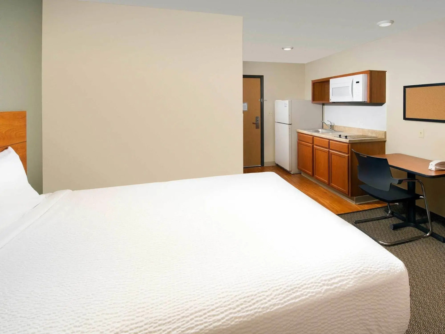 Extended Stay America Select Suites - Akron - South