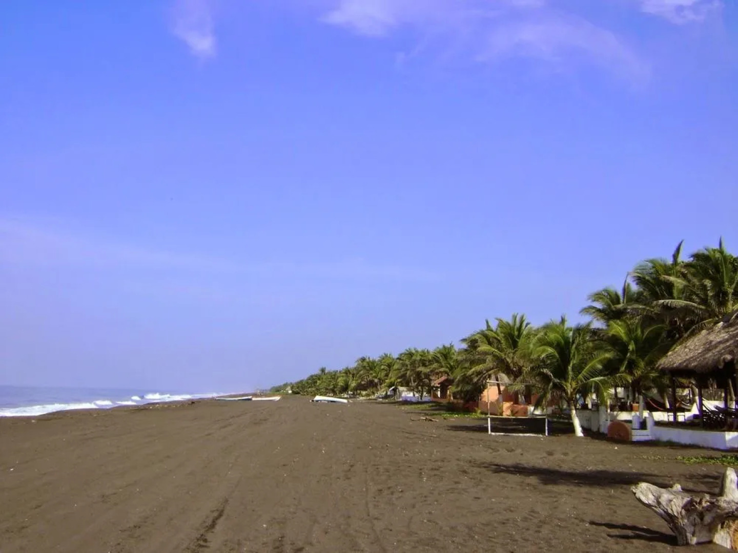 Tortugas Place Hotel y Bungalos