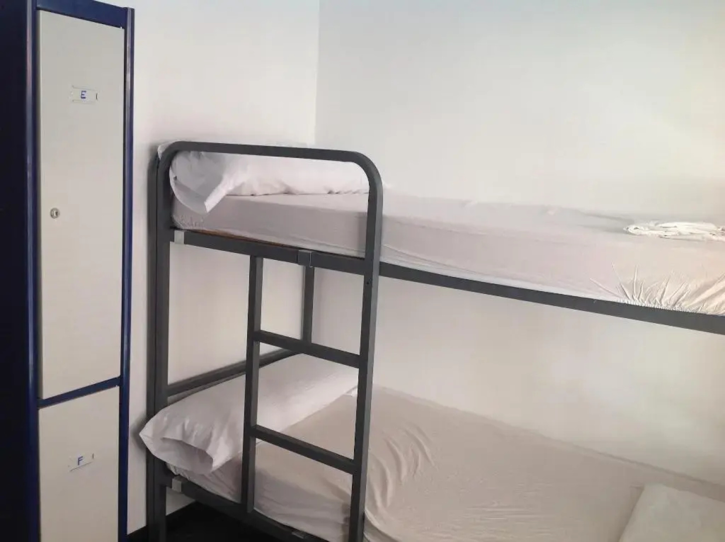 Olé Backpackers Hostel