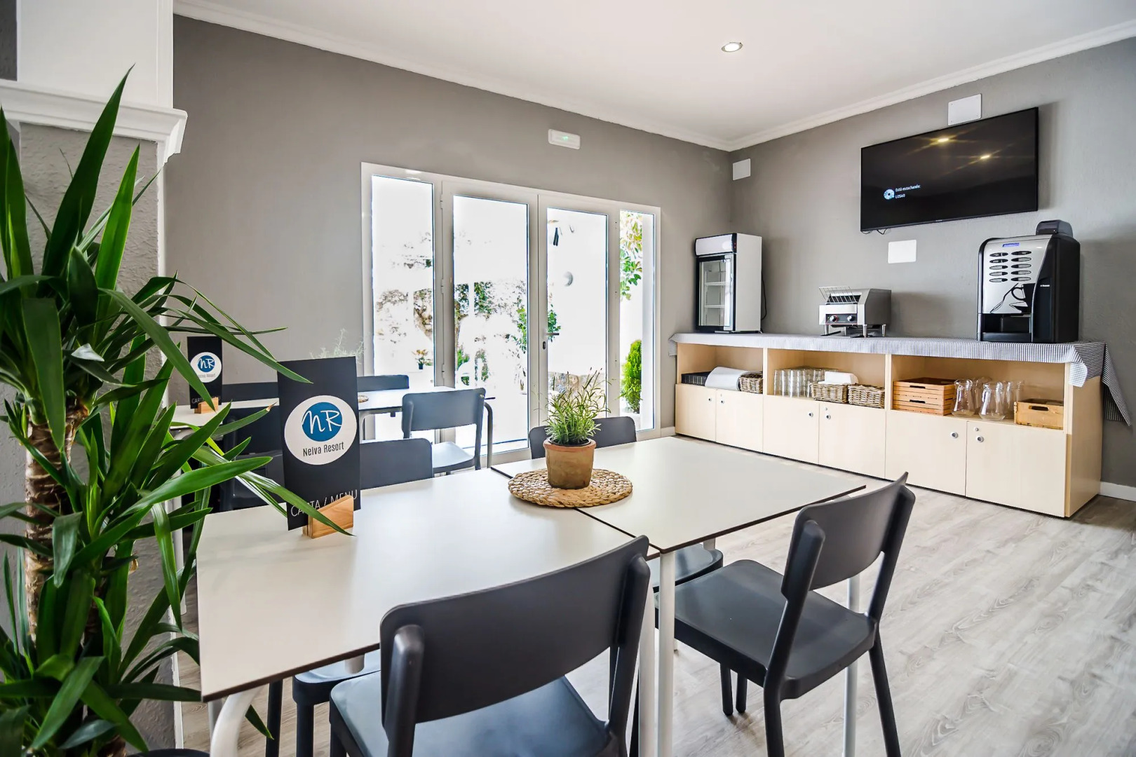 Aparthotel Nelva Resort