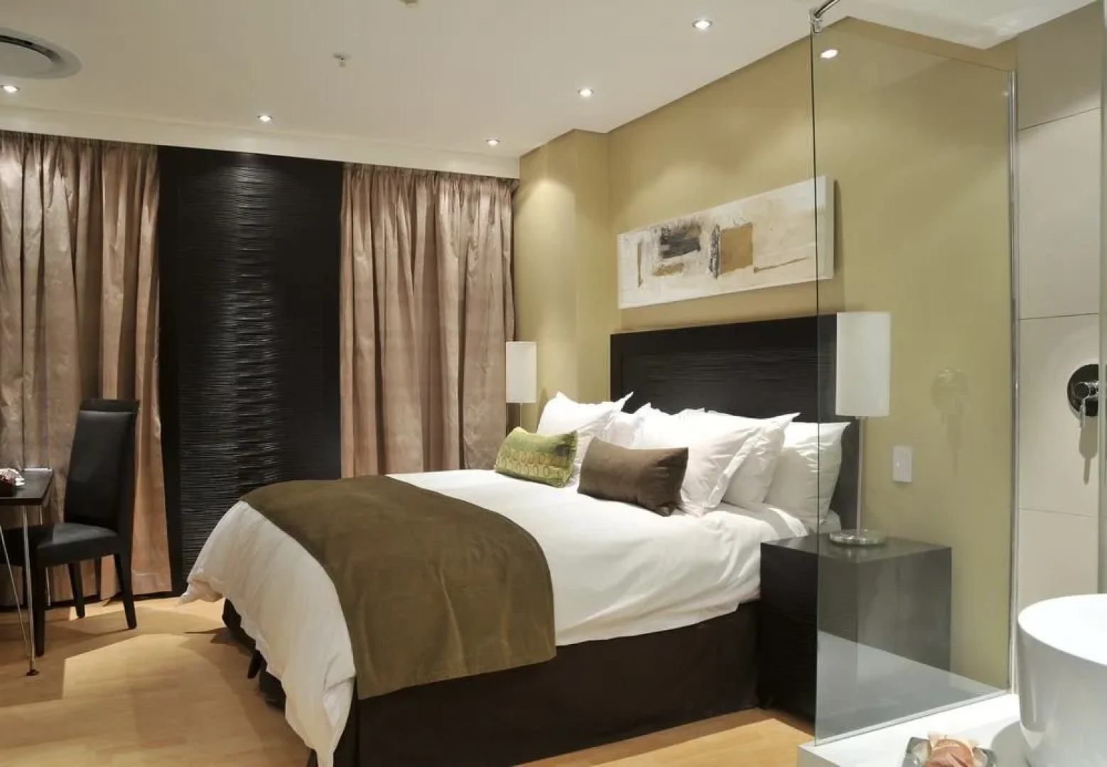 Protea Hotel by Marriott Transit O.R. Tambo Airport