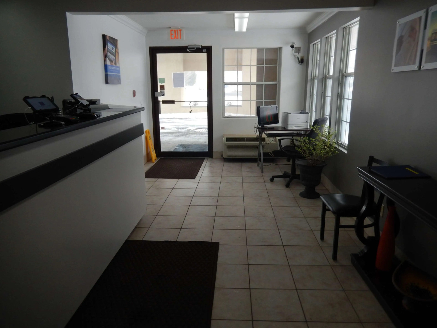 Motel 6 McGraw, NY - Cortland