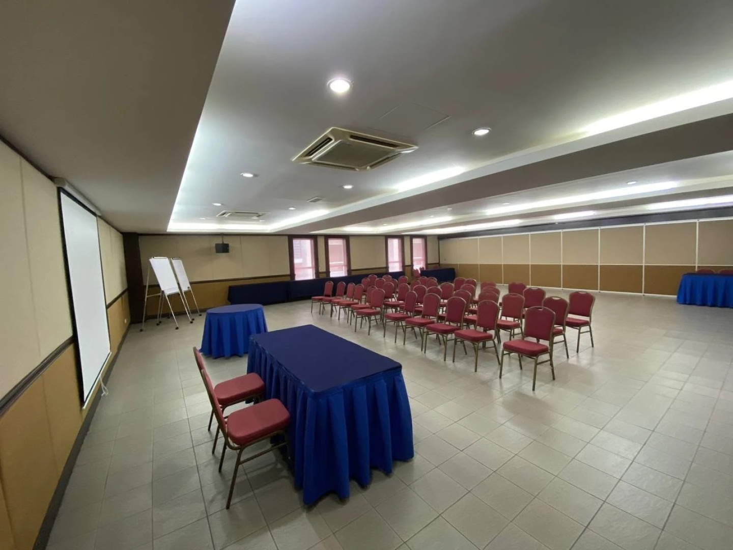 Cherengin Hills Convention & Spa Resort