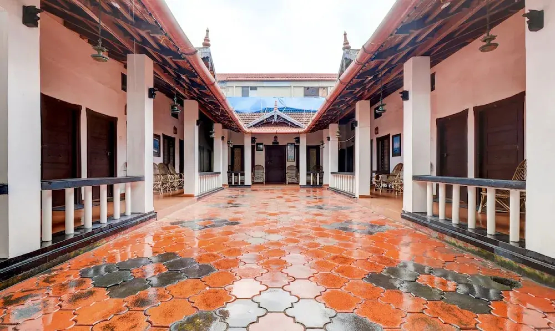 Shirleys Beach Hotel