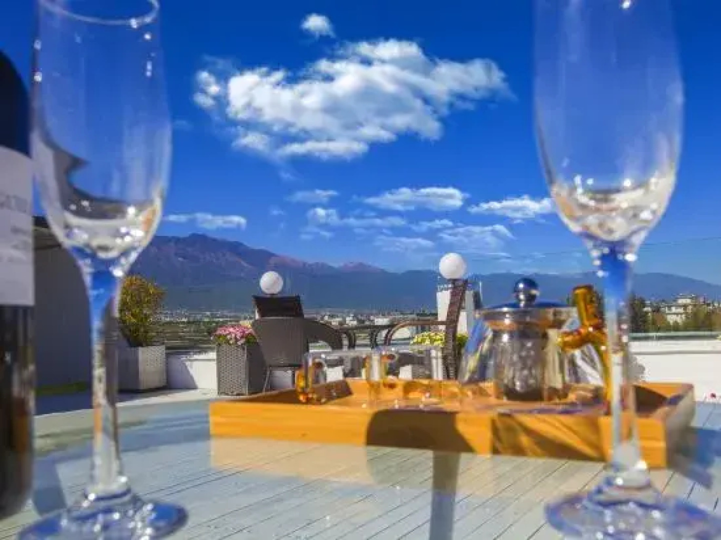 Donglibanhaiju Hotel