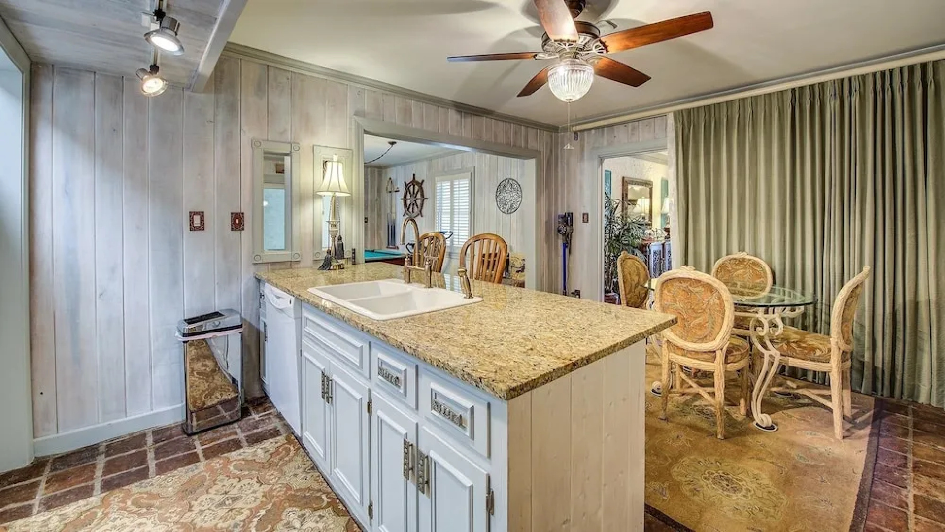 Relax And Enjoy This Idyllic Mull Cottage - Just Steps To The Beach! 6 Bedroom Home by Peace Vacations