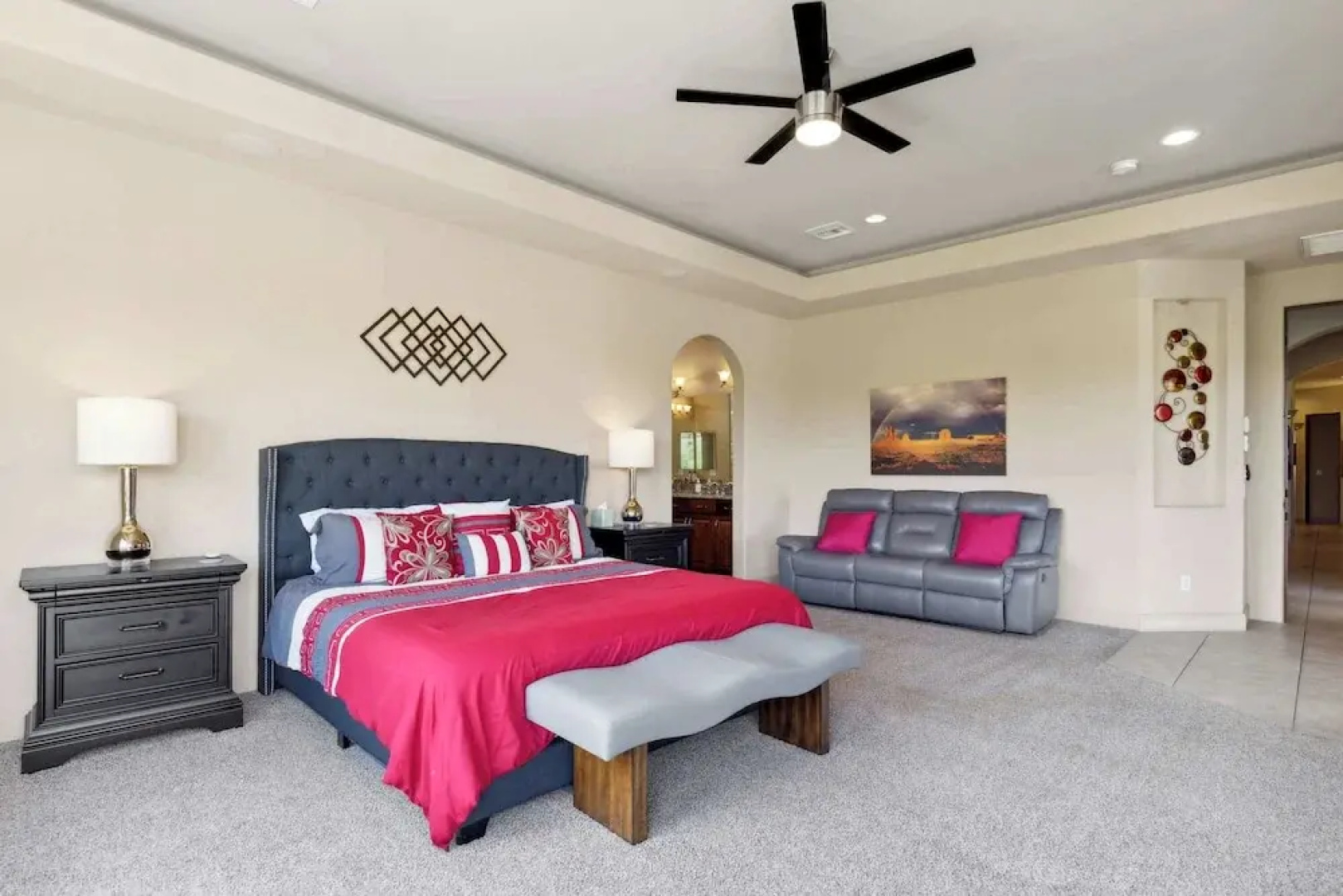 East Mesa Desert and Mountain Views: 5br, Pool
