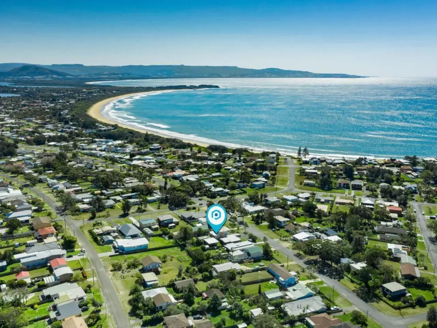 Sunfish - Pet Friendly - 4 Mins Walk to Beach