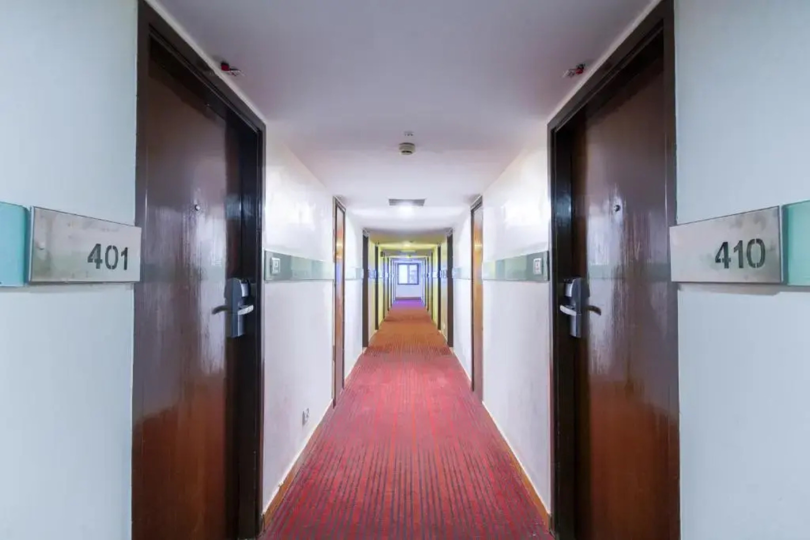 Gis Select Banjara Hills