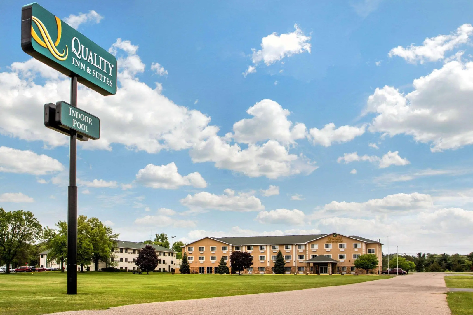 Quality Inn & Suites Wisconsin Dells Downtown - Waterparks Area