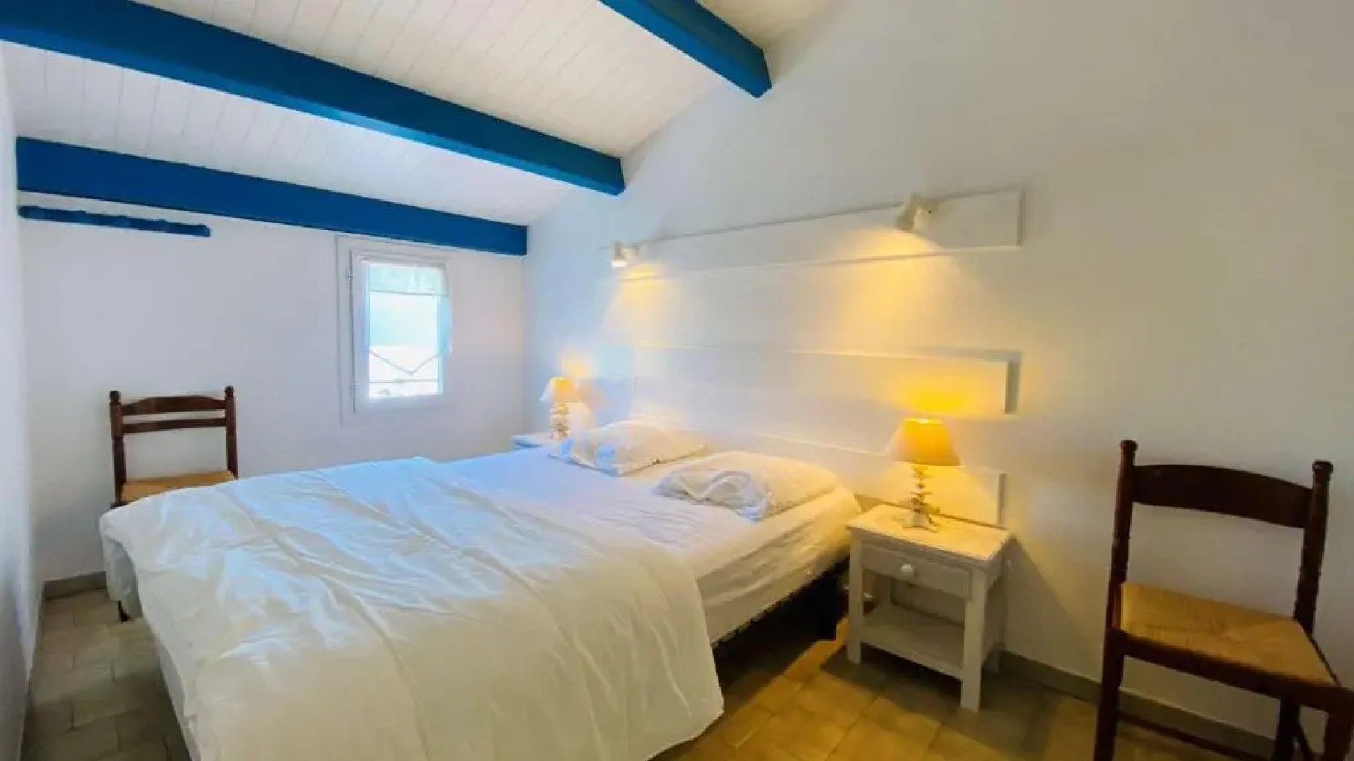 Location dans résidence avec piscine à 50m de la plage