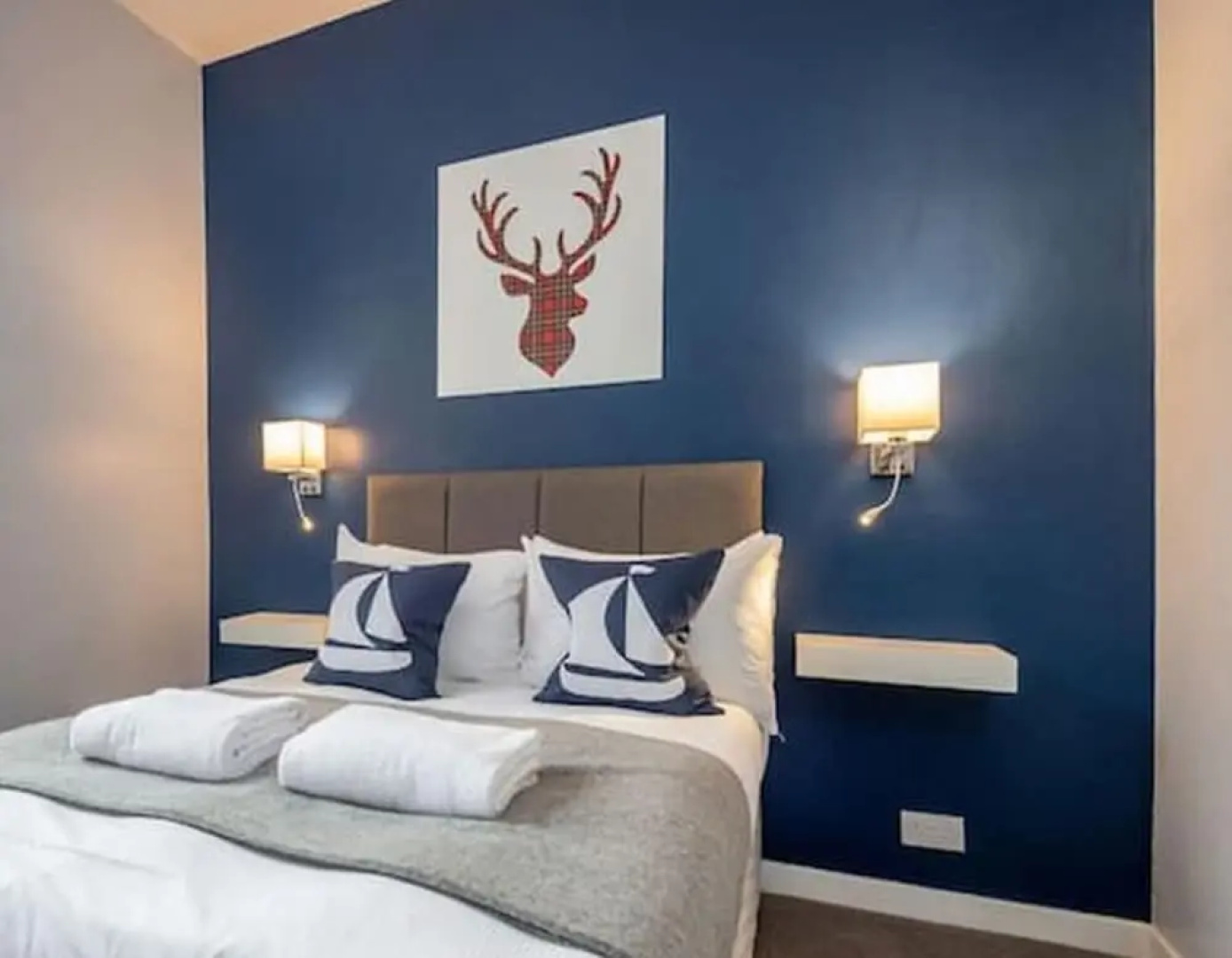 Market Street Apartment Sleeps 6